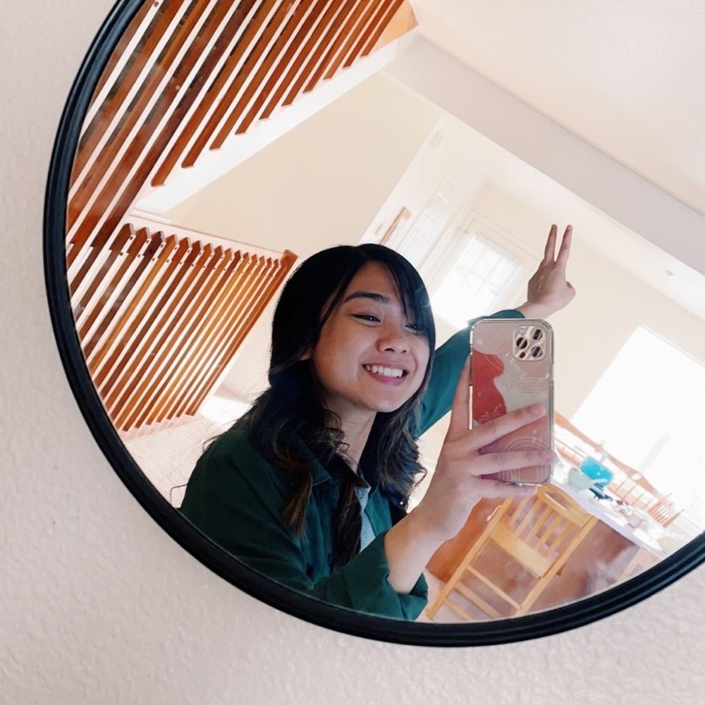 Meet your Posher, Hannah